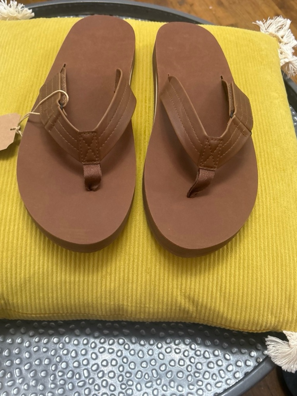 Men's Brown Casual Flip-Flop Sandals - Comfortable Everyday Thong